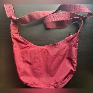 Baggu Sold Out Oxblood Medium Cresent